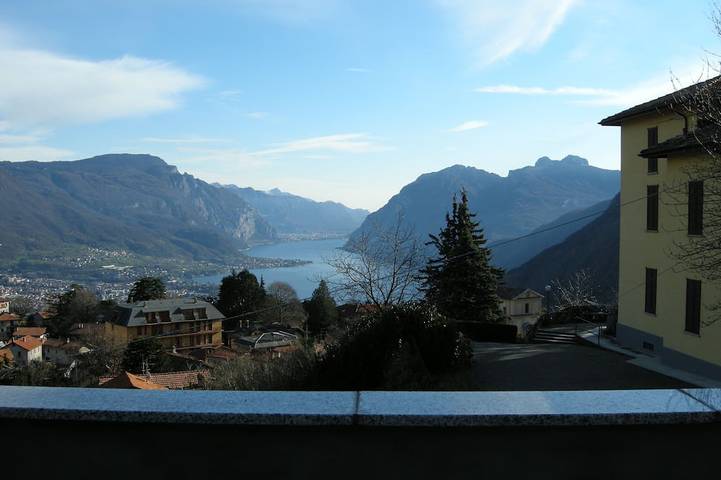 Villa for 4 people, with balcony and garden in Comune di Bellagio