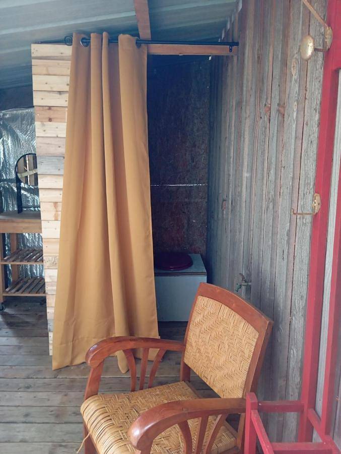Appartement entier, Le voyage de la salamandre in Brélidy, Région de Guingamp