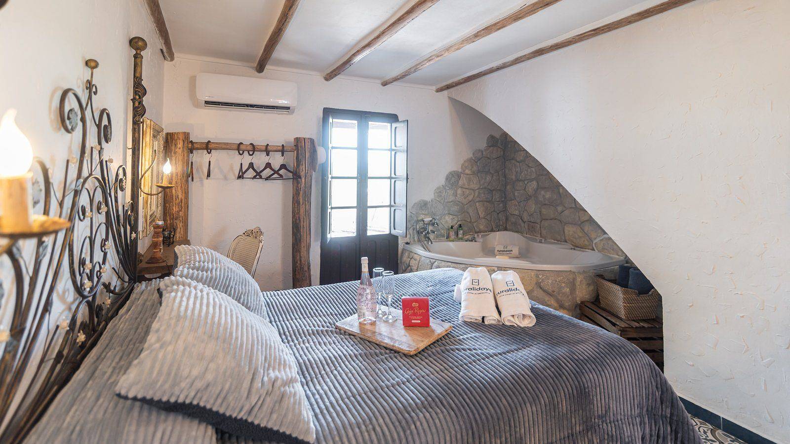 Villa avec terrasse, cuisine, lit double - Setenil 600m in Setenil de las Bodegas, Pueblos Blancos
