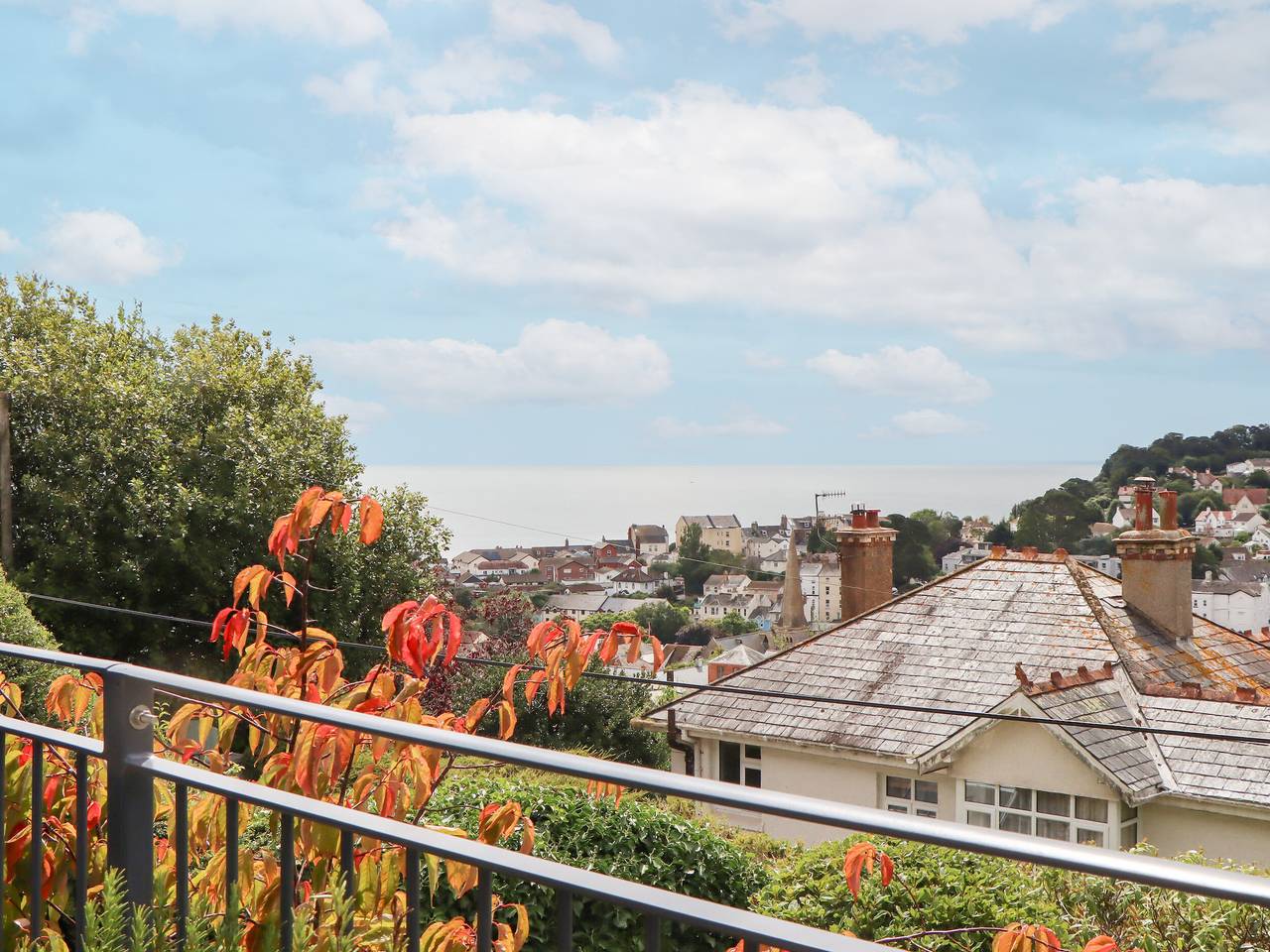 15 Summerland Avenue in Dawlish, Devon