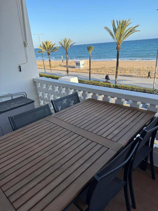 Apartamento de vacaciones para 5 personas, con vistas además de jardín y terraza - 1