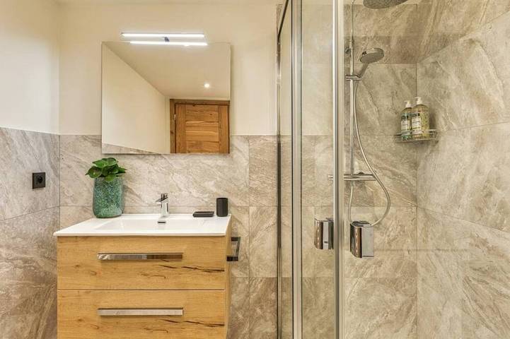 Gîte pour 5 personnes, avec balcon dans Office De Tourisme Des Houches - 4