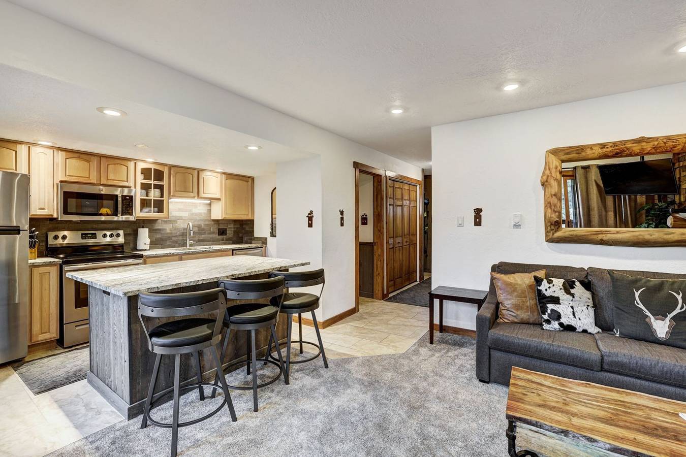 Apartamento entero, Lances West #11 in Columbine Rd in Bosques Nacionales de Arapaho y Roosevelt