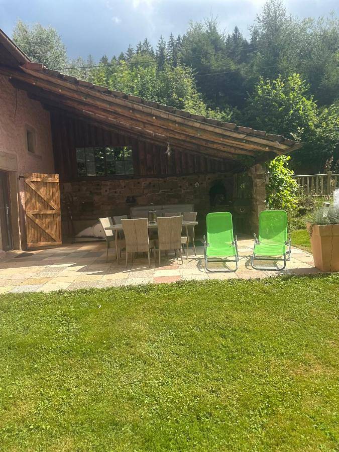 Gîte pour 2 personnes, avec Jacuzzi et Terrasse ainsi que Jardin et Sauna à Gerbépal - 4