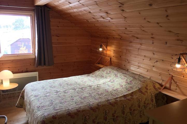 Gîte pour 8 personnes, avec jardin et terrasse, animaux acceptés dans Office De Tourisme De Vars - 3