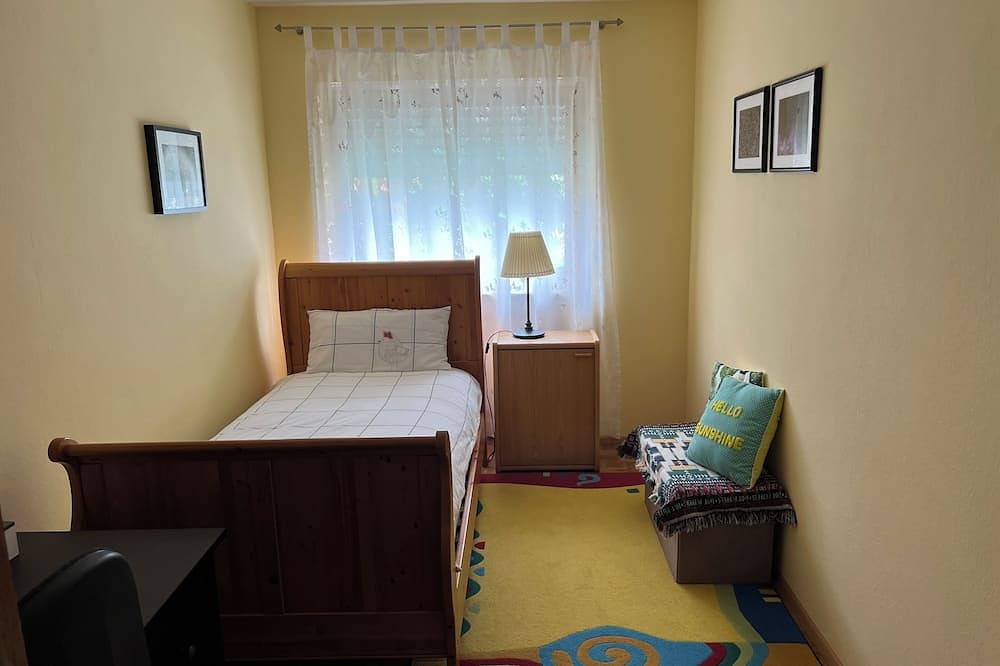 Ganze Wohnung, Ferienwohnung in Ruhiger Lage, Familienfreundlich, mit Nähe zum Taubertal Radweg in Igersheim, Taubertal