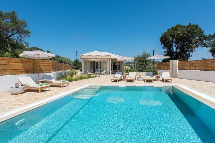 Villa voor 6 personen, met Balkon en Terras in Kassiopi