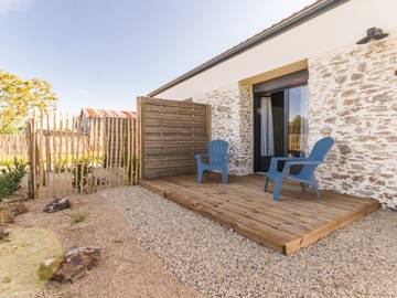 Gîte pour 2 personnes, avec piscine et terrasse à Port-Saint-Père