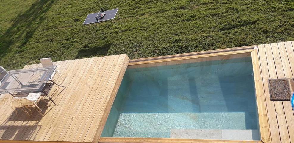 Gîte pour 2 personnes, avec piscine et terrasse à Bainville-sur-Madon