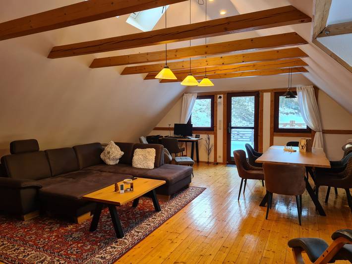 Ferienwohnung für 5 Personen, mit Balkon und Balkon/Terrasse sowie Terrasse und Garten in Naila - 2