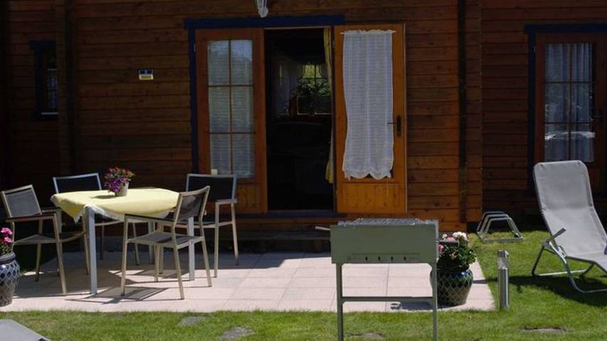 Ferienhaus für 4 Personen, mit Pool und Whirlpool sowie Terrasse und Sauna auf Usedom - 2