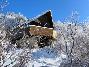 Chalet pour 6 personnes, avec sauna ainsi que vue et terrasse à Mont-Dore