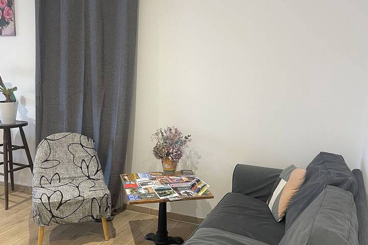 Location de vacances pour 2 personnes, avec jardin et piscine à Pechbonnieu - 3