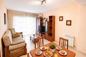 Location De Vacances pour 6 Personnes dans Zona VIP Waikiki (Vila-seca), Vila-seca, Photo 1