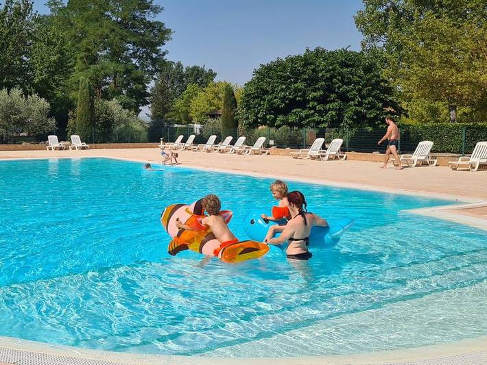 Camping Tikayan Oxygene - Mobilhome 6 personnes - Arizona Standard. in Valensole, Alpes-de-Haute-Provence