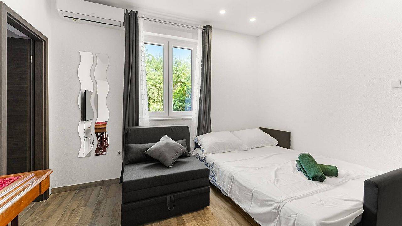 Boot für 4 Personen (35 m²) in Kukljica in Kukljica, Uglijan