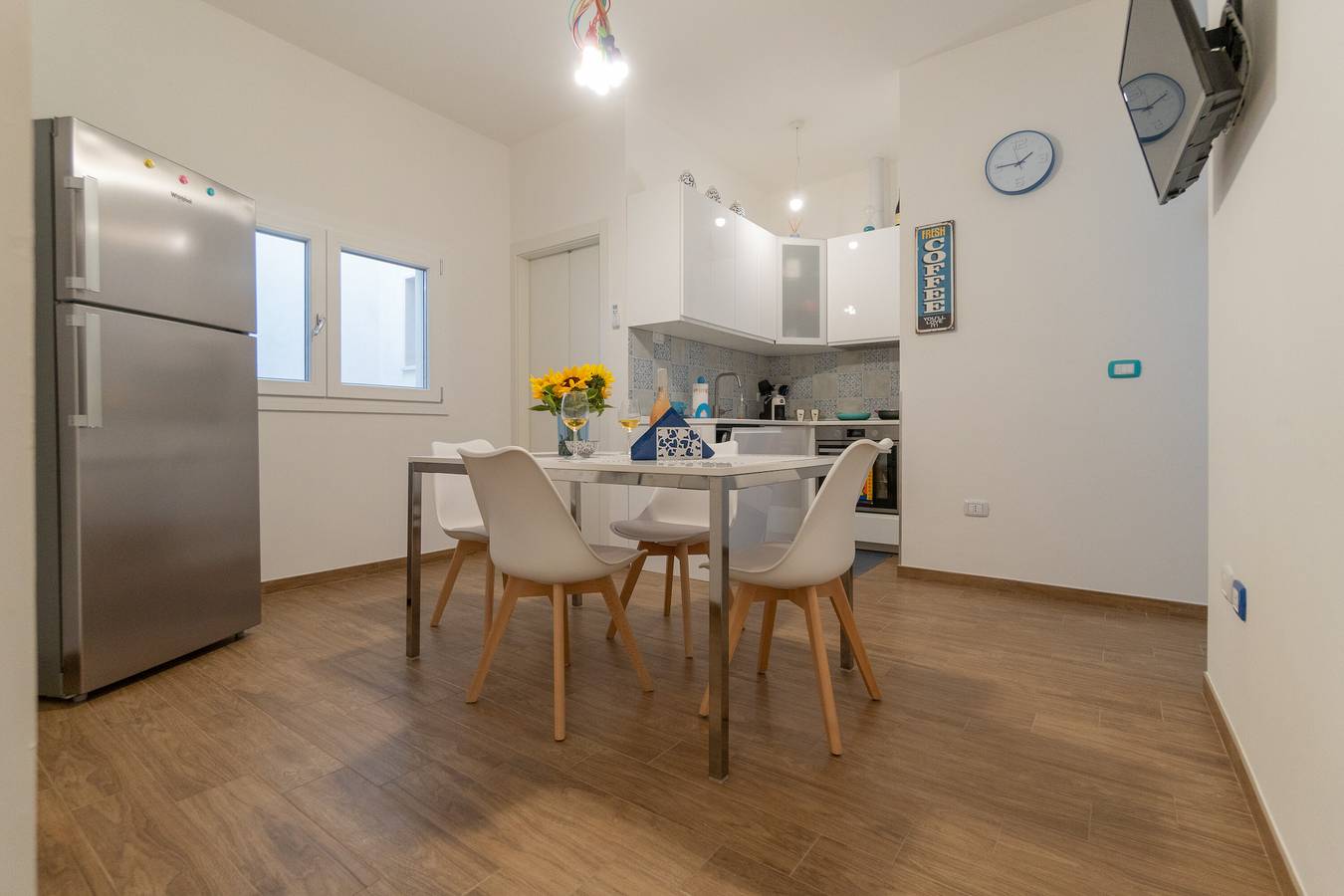 Entire apartment, Apartment 'Marlù Primo Piano' with Sea View, Wi-Fi and Air Conditioning in Maruggio, Gulf of Taranto