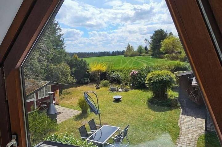 Chalet für 5 Personen, mit Pool und Garten im Ahrtal
