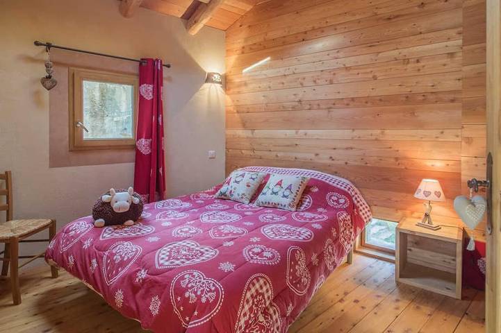 Location de vacances pour 8 personnes, avec Terrasse et Jardin dans Office De Tourisme De Bessans