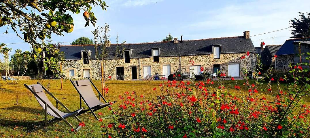 Gîte pour 4 personnes, avec jardin à Plurien