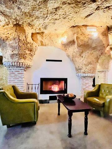 Casa de vacaciones para 10 personas, con piscina además de vistas y jardín en Provincia de Cuenca