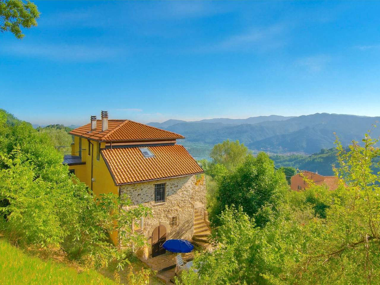 Villa Garibaldino in Podenzana, Val di Magra
