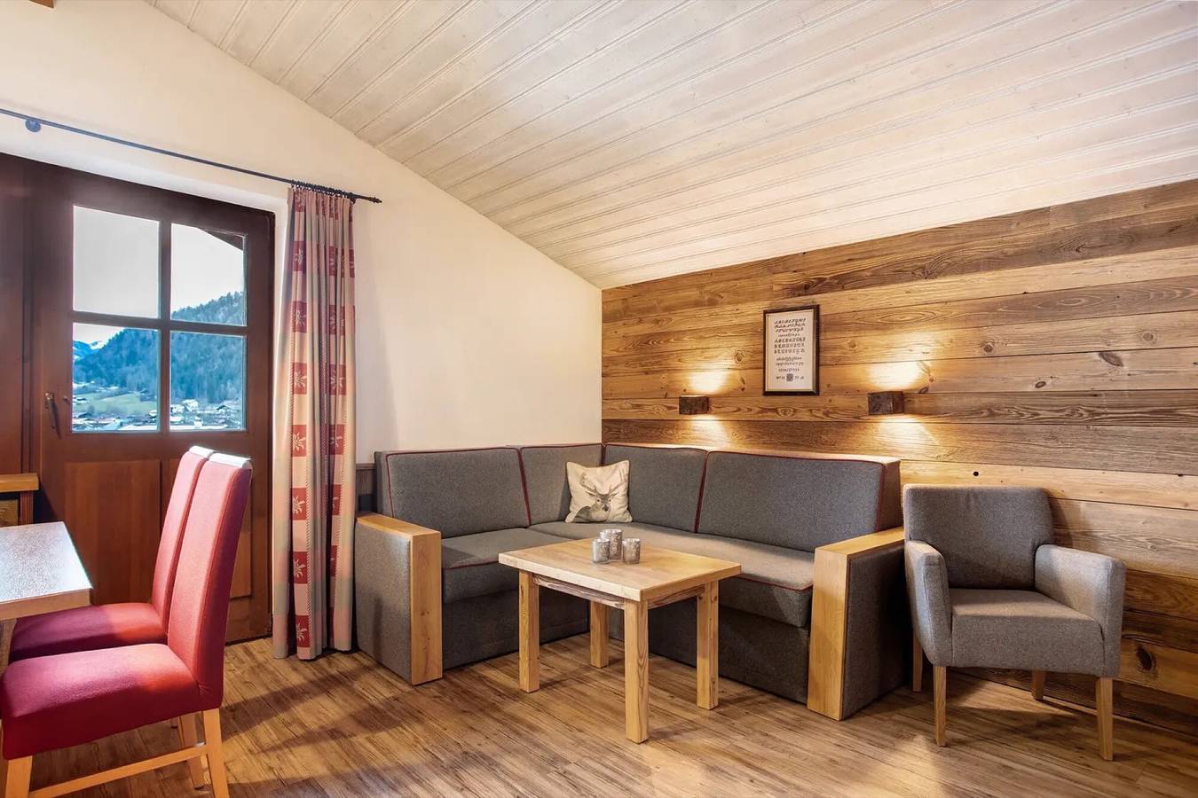 Ganze Wohnung, Ferienwohnung 'Panorama - Appartement 7' mit Bergblick, privater Balkon und geteilter Sauna in Reit im Winkl, Bayerische Alpen