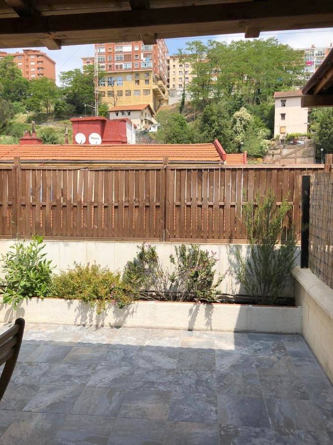 Estudios Bilbao Deusto in Bilbao, Bizkaia