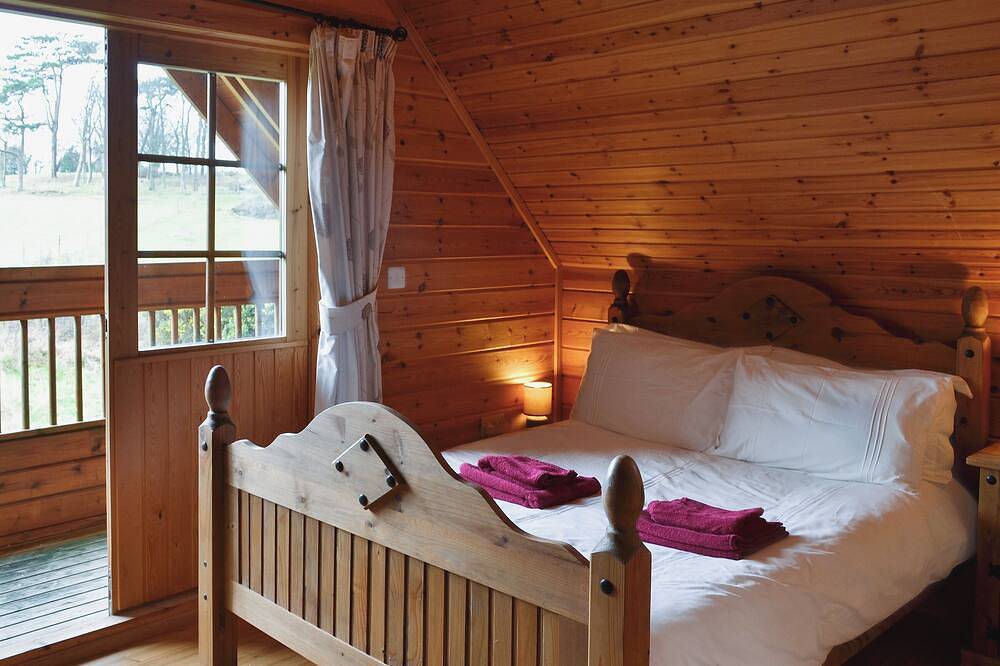 Sun Rise Lodge No 10 in Llanbedr, Snowdonia