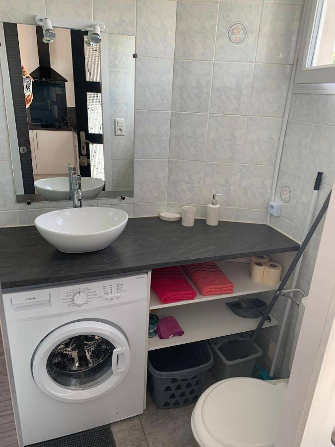 Gîte pour 2 personnes, avec vue et terrasse à Vinassan - 4