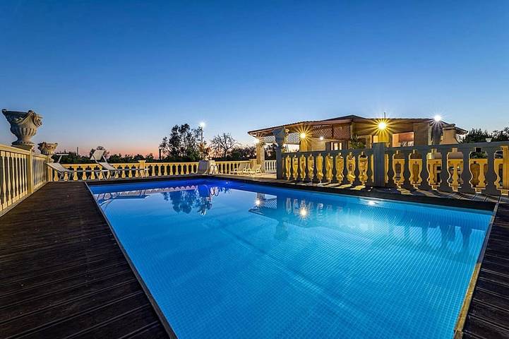 Ferienhaus für 5 Personen, mit Balkon und Terrasse sowie Garten