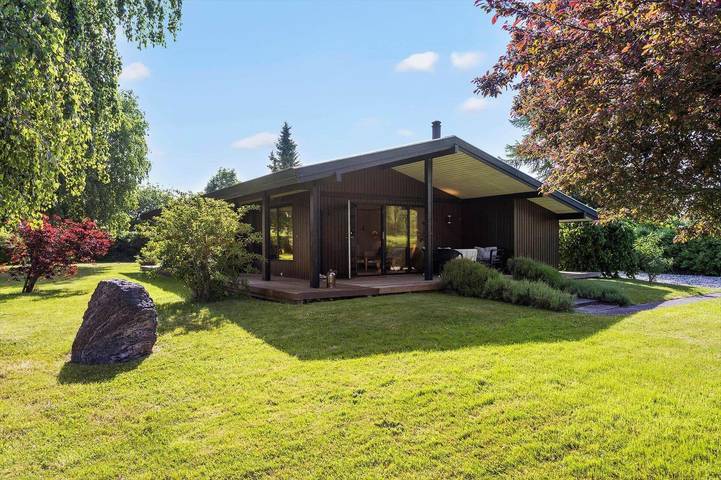 Ferieudlejning for 4 personer, med terrasse i Tåsinge