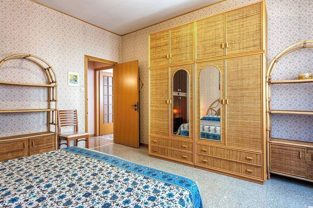 Apartamento entero, Fantástica casa de vacaciones en Roma Wi-Fi gratuito a 10 minutos del Vaticano in Primavalle, Roma