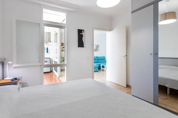 Entire apartment, 535 Primavera Bright Accommodation With Pool in Playa de LA BALLENA (Arona), Arona