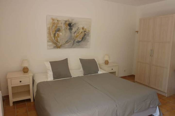 Location de vacances pour 12 personnes, avec jardin à Auriol - 4