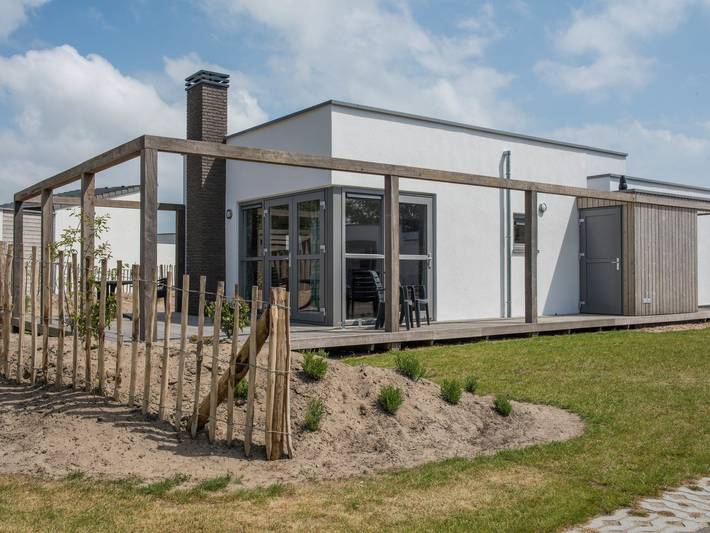 Ferienhaus für 4 Personen, mit Terrasse und Garten in Ouddorp