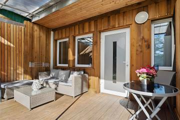 Ferienhaus für 4 Personen, mit Seeblick und Sauna sowie Garten, mit Haustier in Ostthüringen