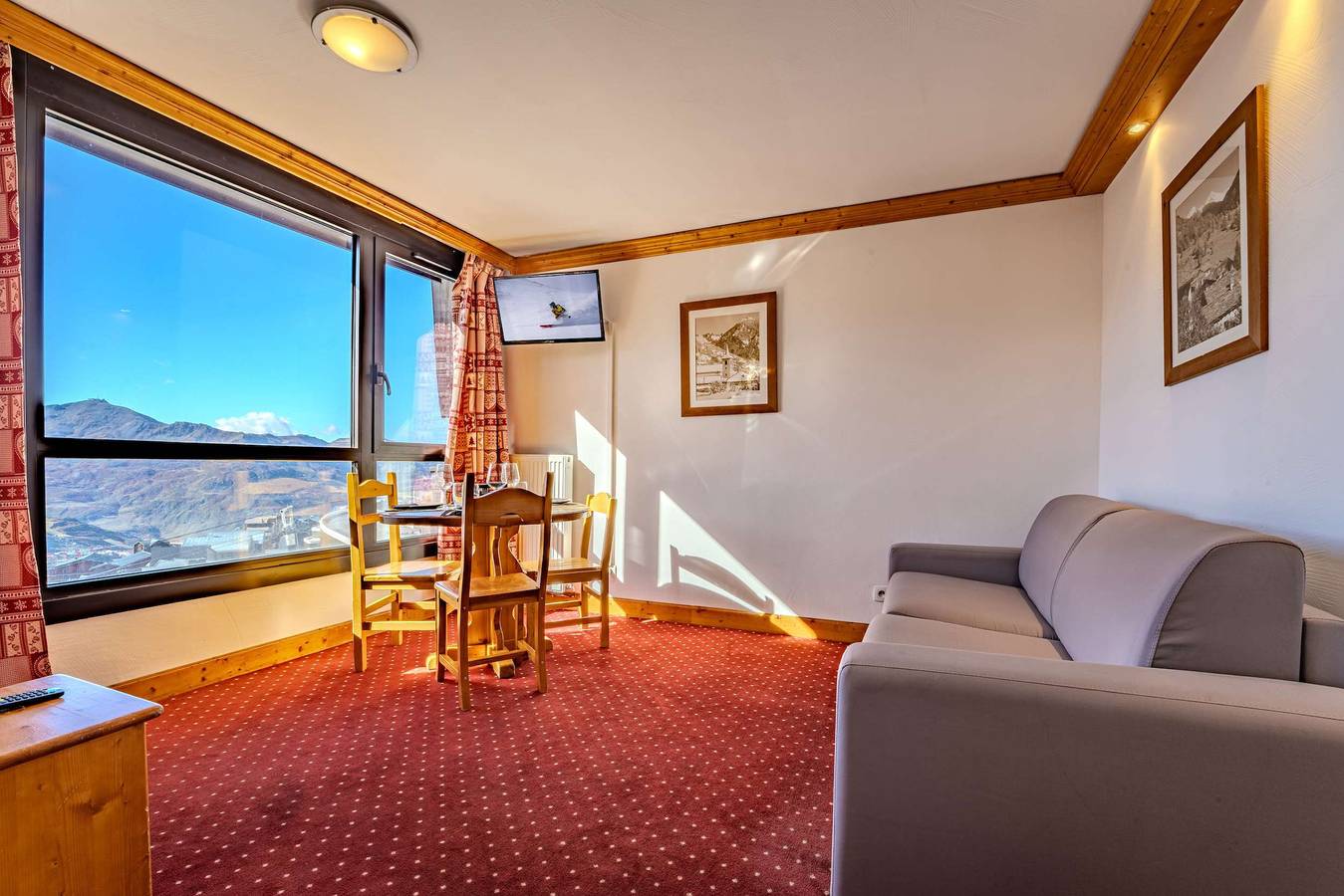 Ganze Wohnung, Mountain-View w/ Ski-In/Out Stay in Val Thorens, Les Trois Vallées