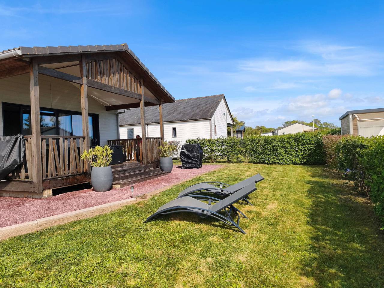 Chalet de 3 habitaciones con terraza en entorno verde in Marzan, Côte des Mégalithes