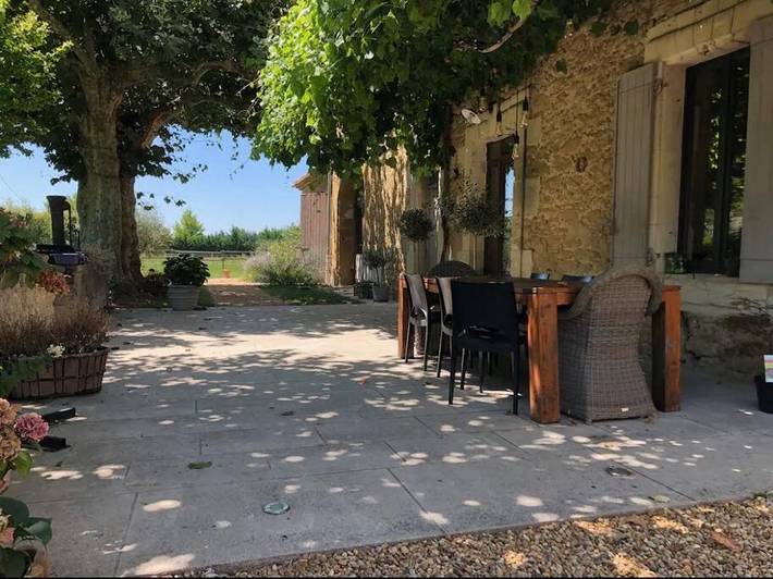 Location de vacances pour 9 personnes, avec piscine et jardin à Althen-des-Paluds - 2