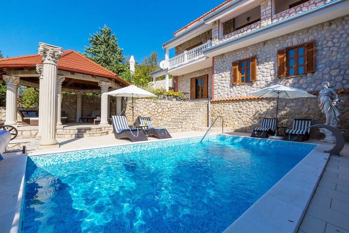 Ferienwohnung für 5 Personen, mit Pool und Garten sowie Terrasse in Crikvenica - 2
