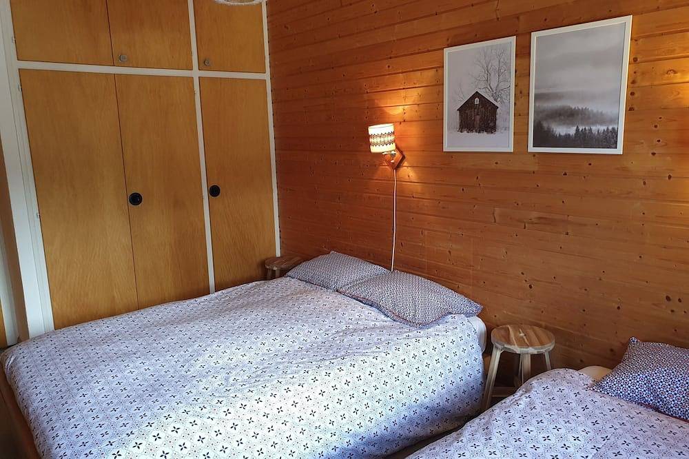 Ganze Wohnung, Aussen : Wohnung für 5-6 Personen im Erdgeschoss, Balkon -Innen : 60 qm, grosser Wohnraum mit separa in Saint Luc, Anniviers