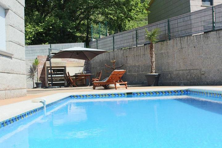 Location de vacances pour 9 personnes, avec jardin ainsi que jacuzzi et piscine à Gondomar - 4