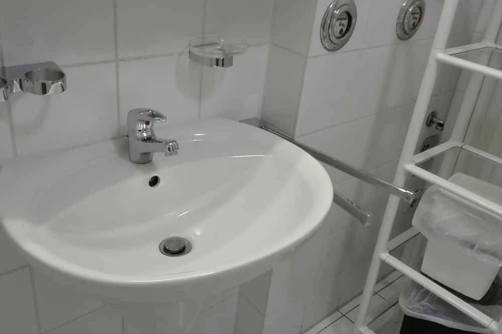 Ganze Wohnung, Ganz in der Nähe von dem bekannten Kloster Wiblingen in Ulm, Schwaben