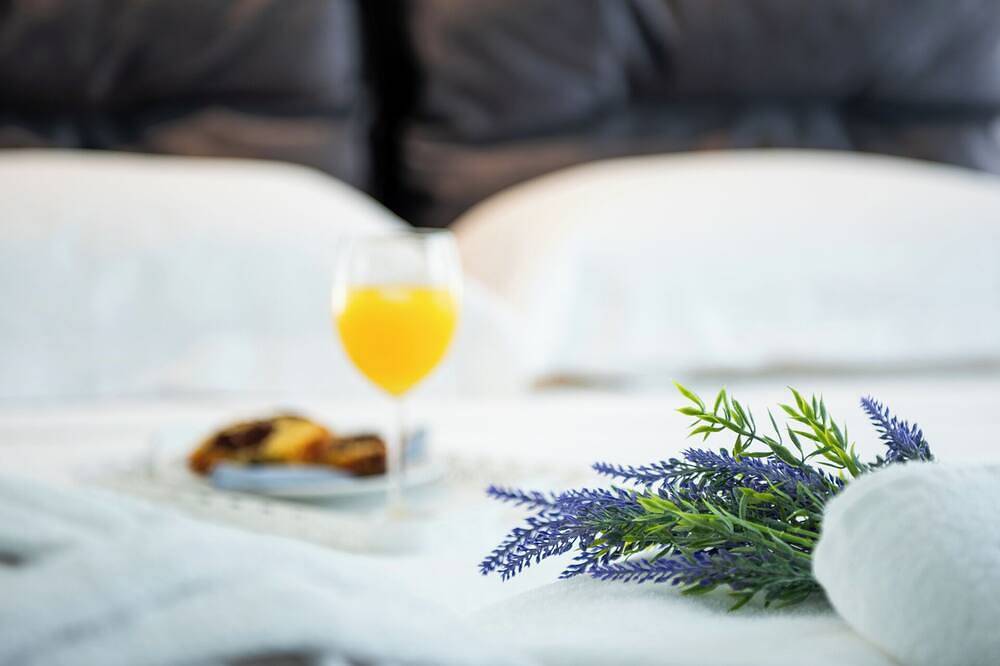 Entire apartment, Oikos luxury central apartment in Almyros Beach (Agios Nikolaos), North Crete