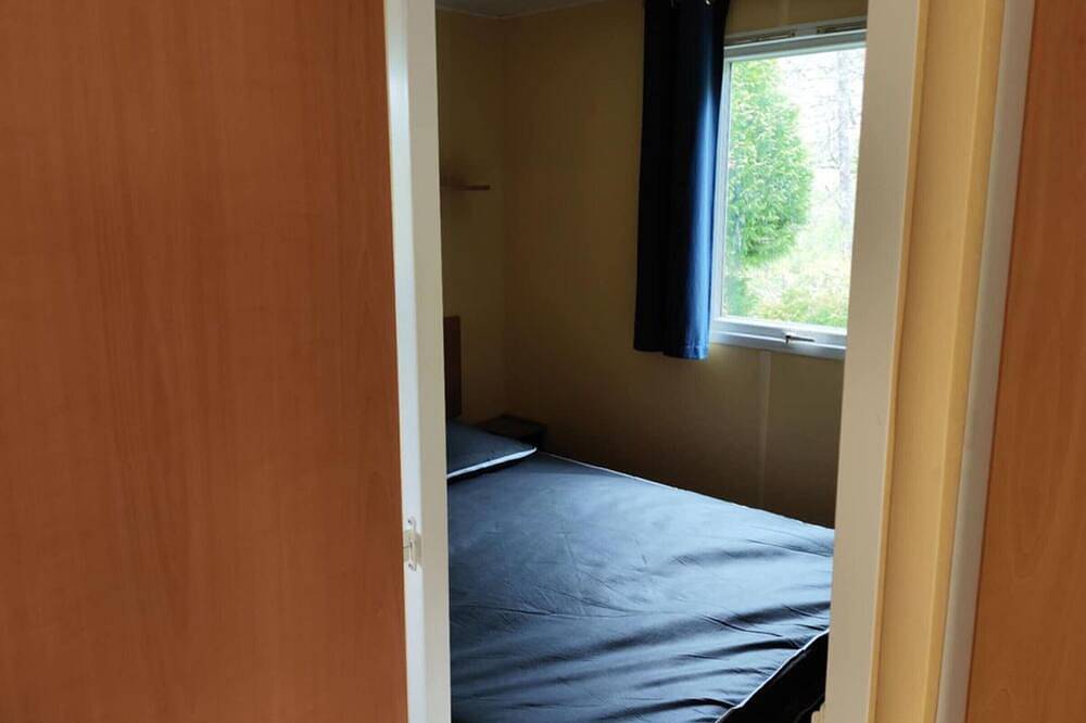 Mobile home with terrace - 6 guests in La Tour-d'Auvergne, Volcans d'Auvergne Regional Nature Park