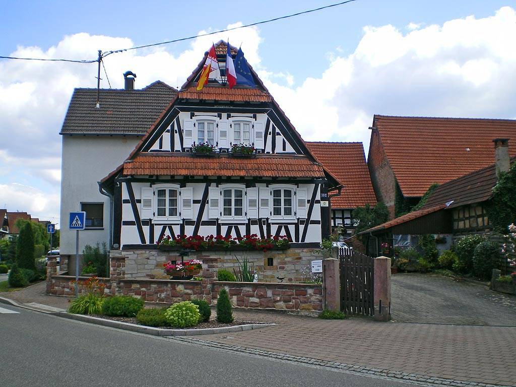 Chambres d'hôtes Trog - Chambre Coquelicot in Seebach (homonymie), Région de Wissembourg