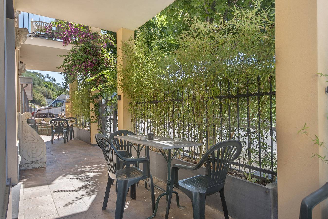 Entire apartment, Apartment 'Casa Degli Artisti 1' with Balcony, Wi-Fi and Air Conditioning in Casarza Ligure, Riviera di Levante