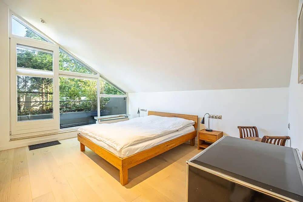 Ganze Wohnung, Super Penthouse We16 + private Dachterrasse, top Lage Aachen in Aachen, Rheinland