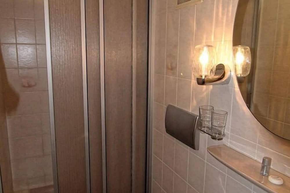 Ganze Wohnung, Doppelzimmer Classic ohne Balkon in Hagnau am Bodensee, Region Bodensee-Oberschwaben